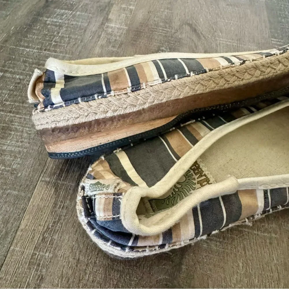 Simple Green Toe Striped Espadrille Flats